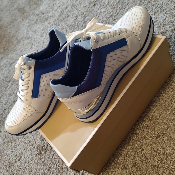 Michael Kors Billie Trainer - Picture 7 of 13